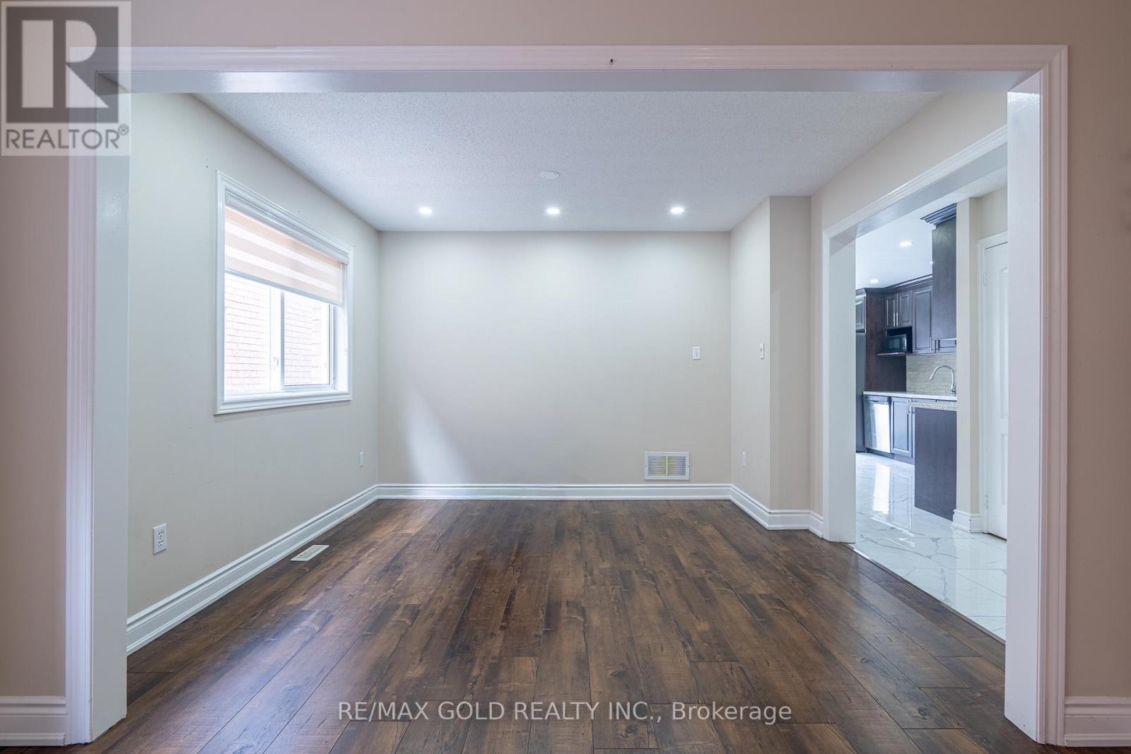 25 Golden Eagle Road, Brampton, Ontario L6R 1Z4 - Photo 9 - W13421160
