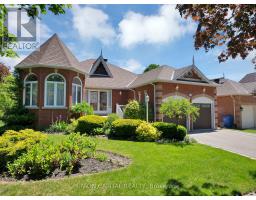 40 SISMAN AVENUE, Aurora, Ontario