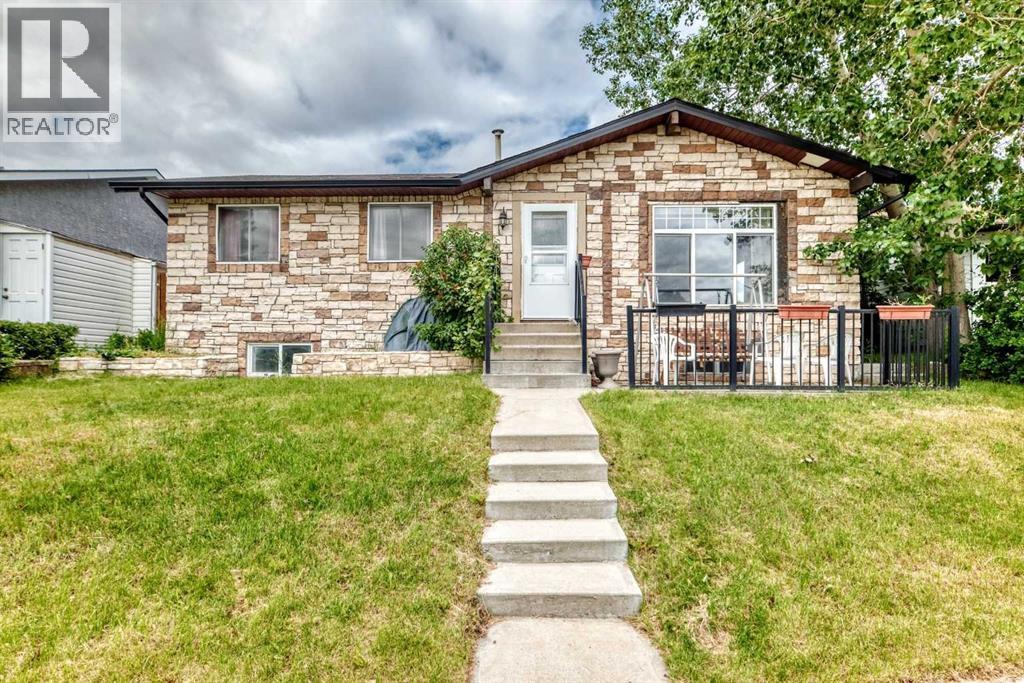660 Malvern Drive NE, Calgary, Alberta