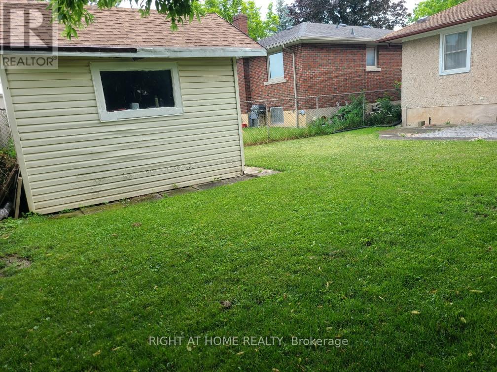 12 Vera Street, St. Catharines, Ontario  L2S 1C4 - Photo 19 - X13416490