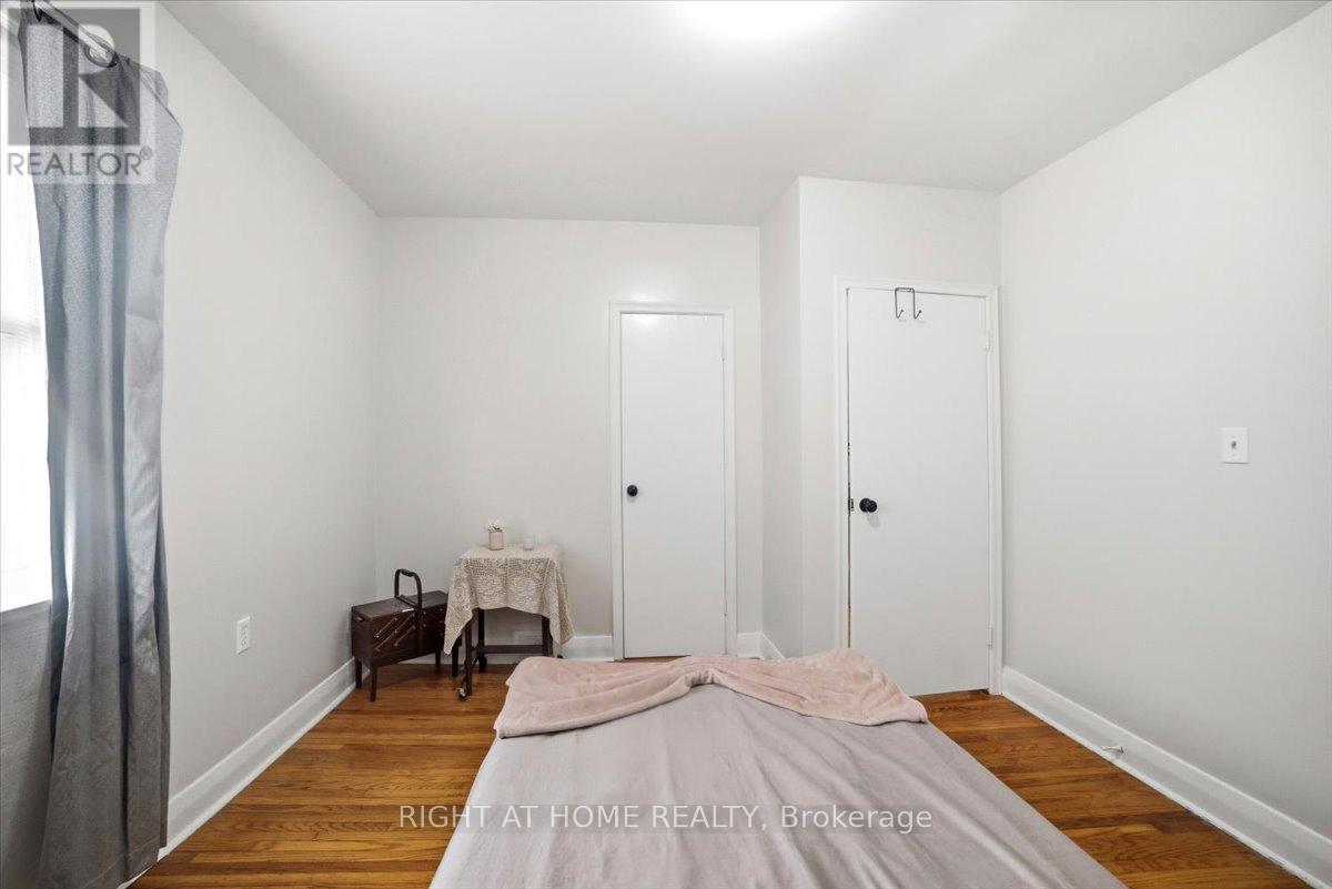 12 Vera Street, St. Catharines, Ontario  L2S 1C4 - Photo 13 - X13416490