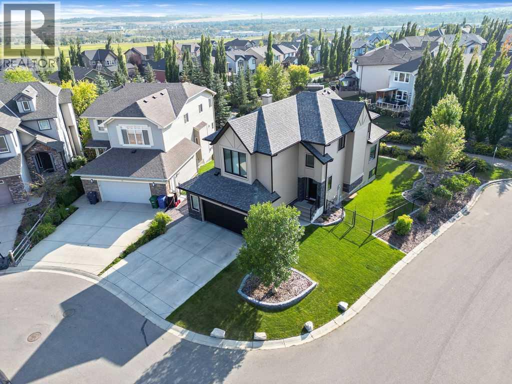 41 Drake Landing Crescent, Okotoks, Alberta T1S 0E7 - Photo 1 - A2316574