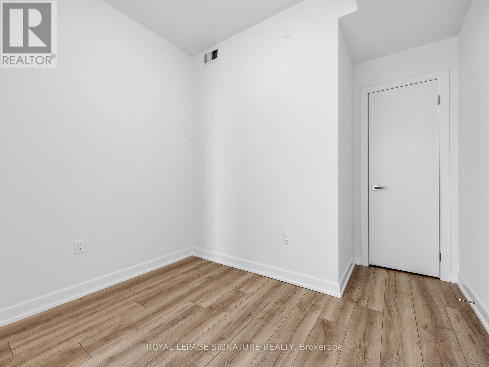 3302 - 5 Quarrington Lane, Toronto, Ontario  M3C 0S5 - Photo 8 - C13441378