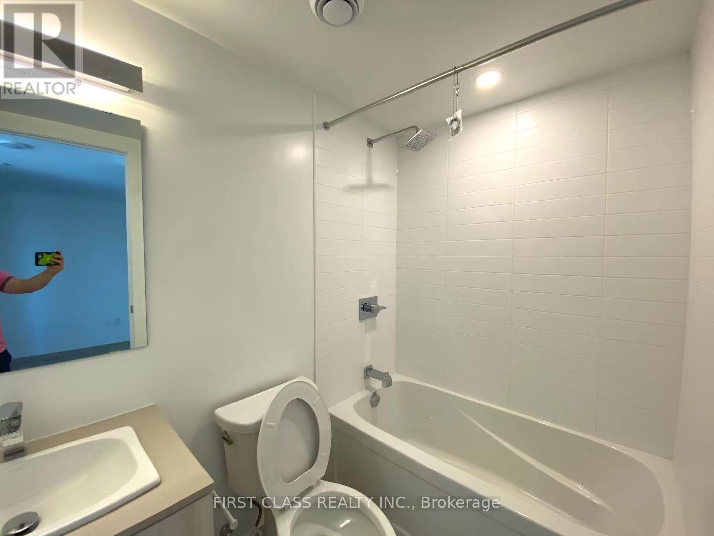 2302 - 501 Yonge Street, Toronto, Ontario  M4Y 1Y4 - Photo 7 - C13441380