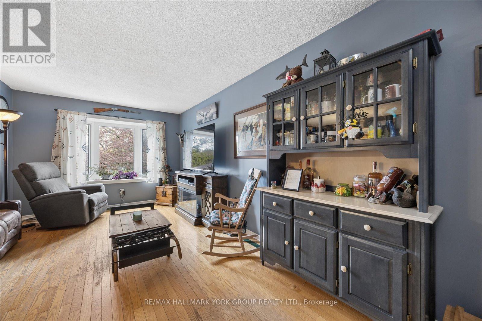 29 Biscayne Boulevard, Georgina, Ontario  L4P 2R4 - Photo 10 - N13121862