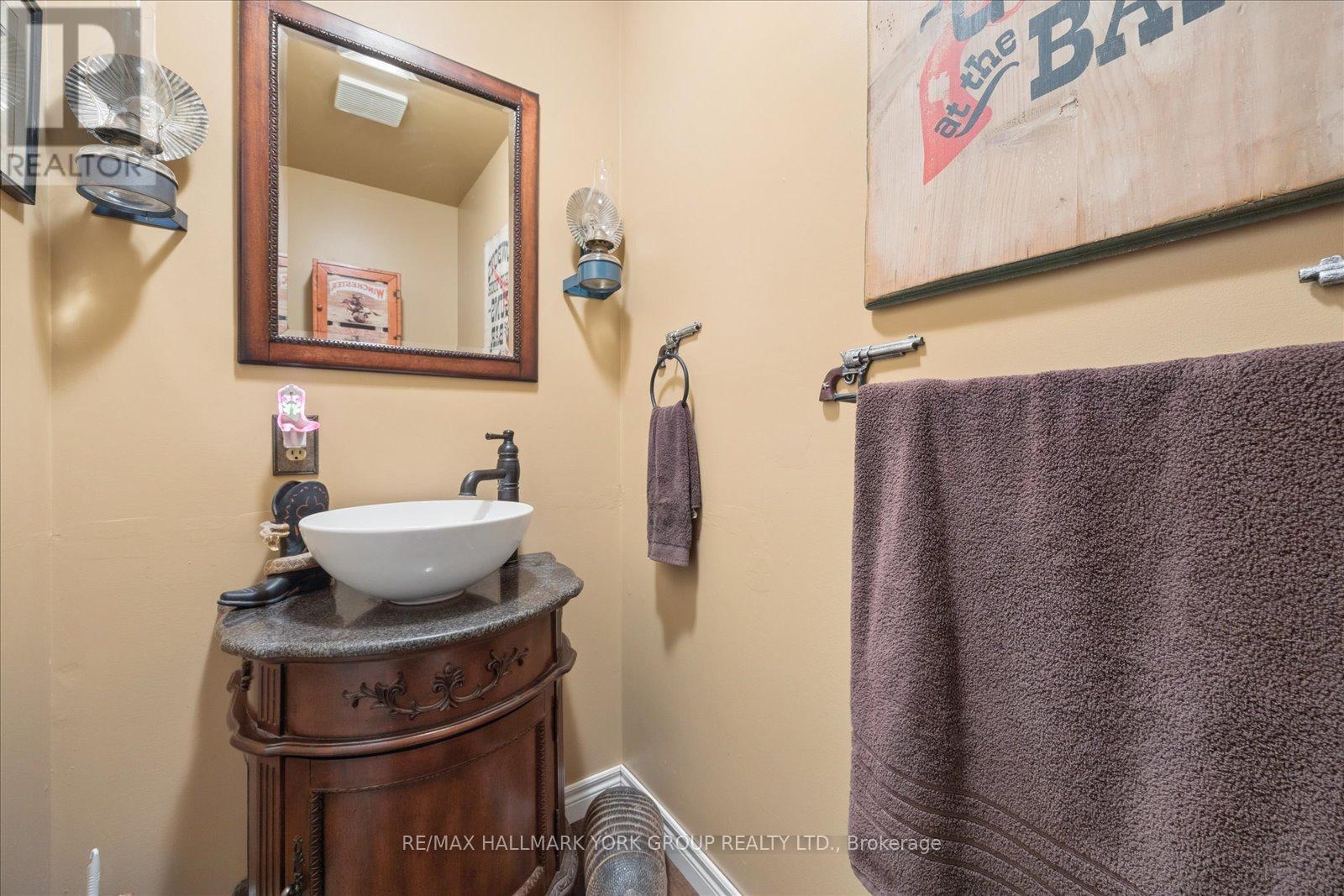 29 Biscayne Boulevard, Georgina, Ontario  L4P 2R4 - Photo 19 - N13121862