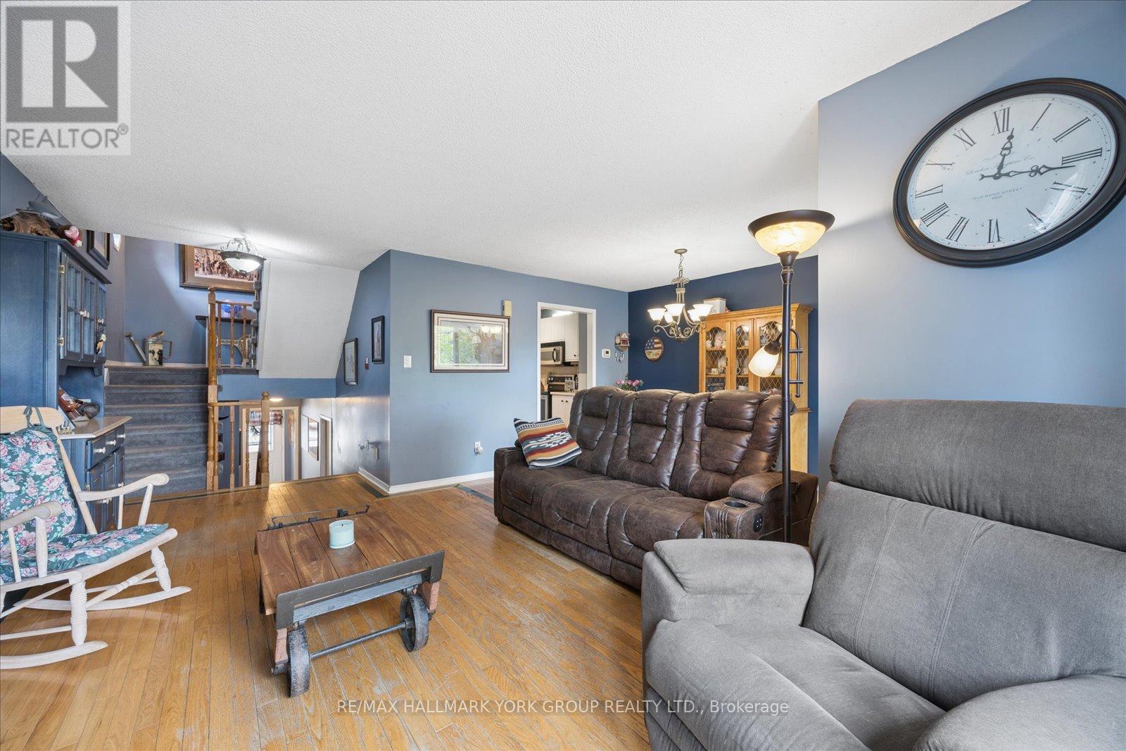 29 Biscayne Boulevard, Georgina, Ontario  L4P 2R4 - Photo 11 - N13121862