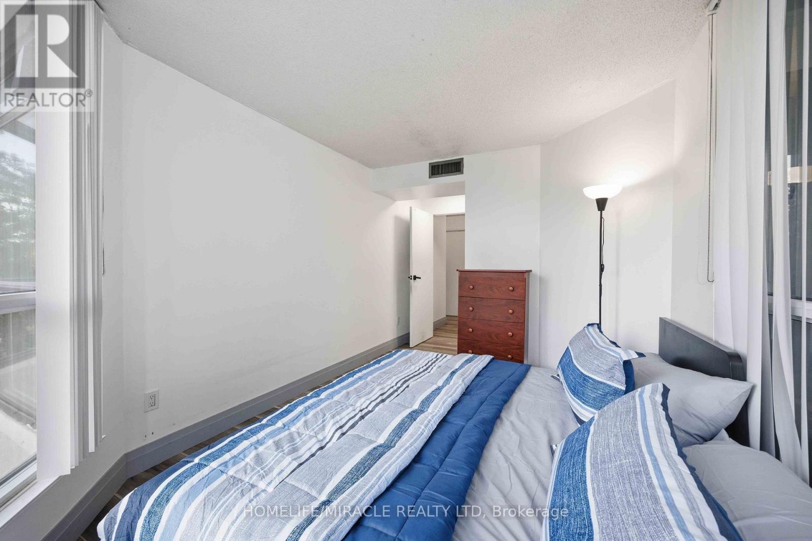 405 - 5 Rowntree Road, Toronto, Ontario  M9V 5G9 - Photo 30 - W13440392
