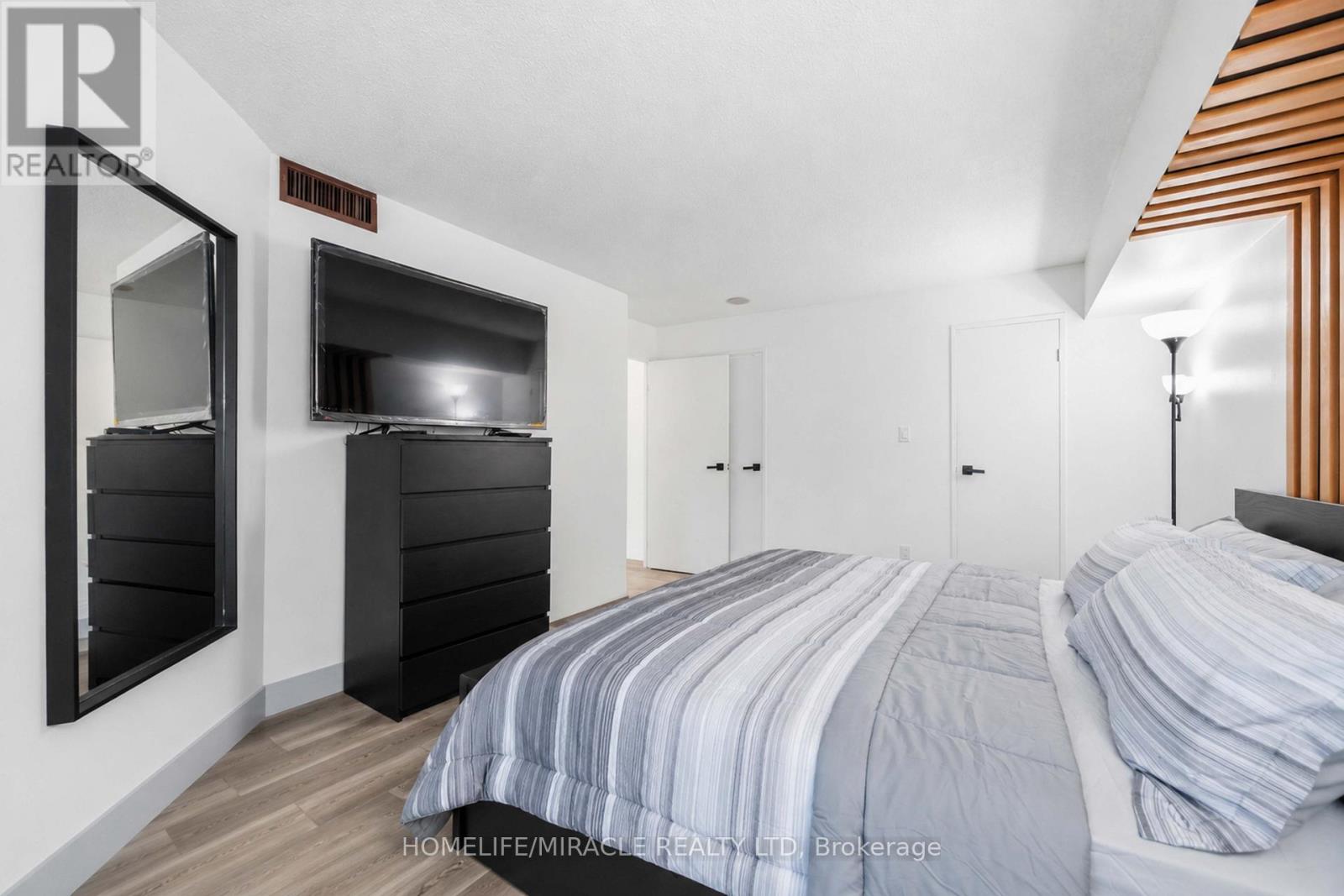 405 - 5 Rowntree Road, Toronto, Ontario  M9V 5G9 - Photo 35 - W13440392