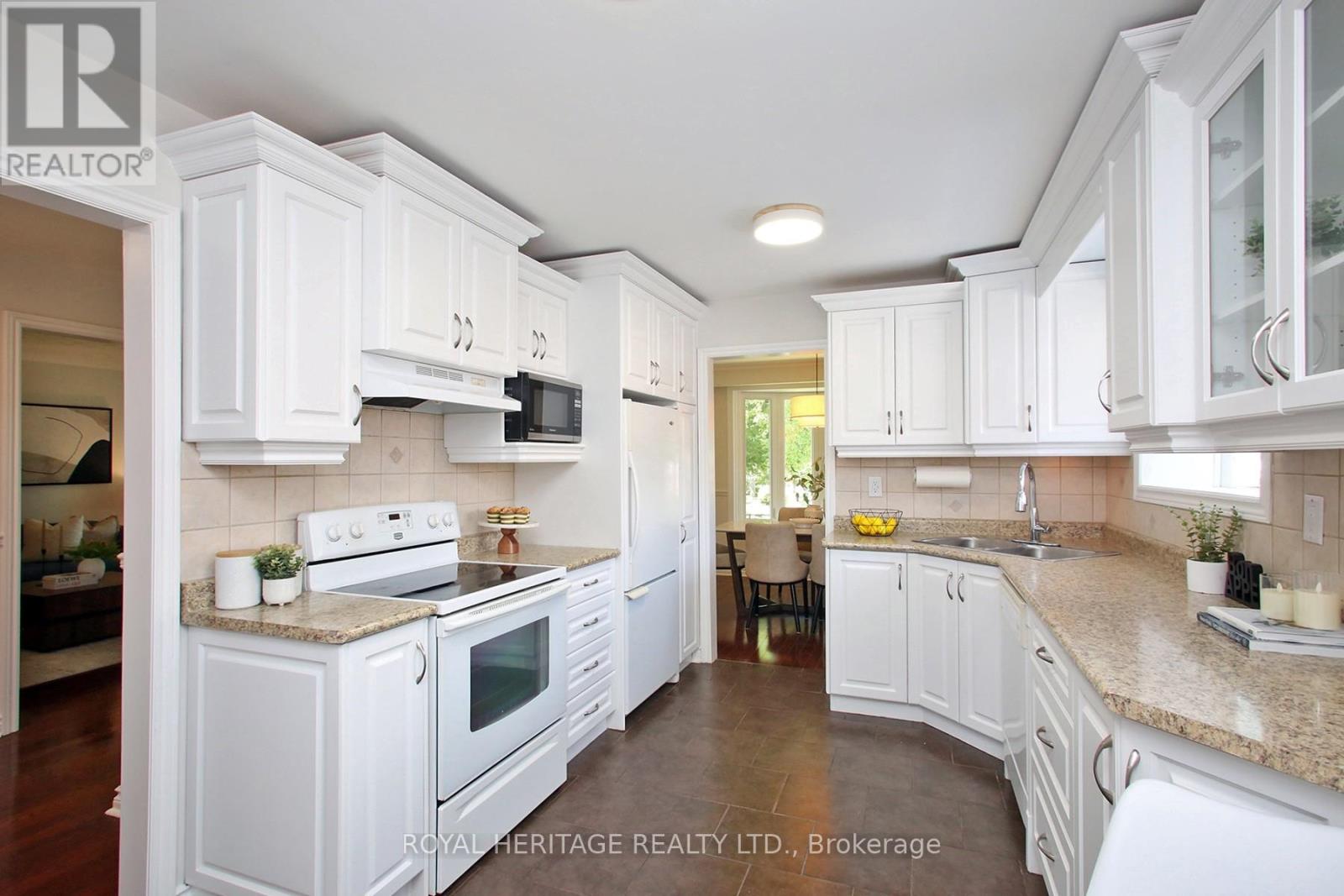 21 Wootten Way S, Markham, Ontario  L3P 3H9 - Photo 4 - N13441420