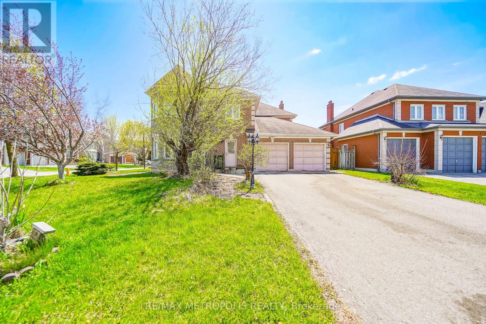 2 Schooner Court, Markham, Ontario  L6C 1R2 - Photo 7 - N13441460