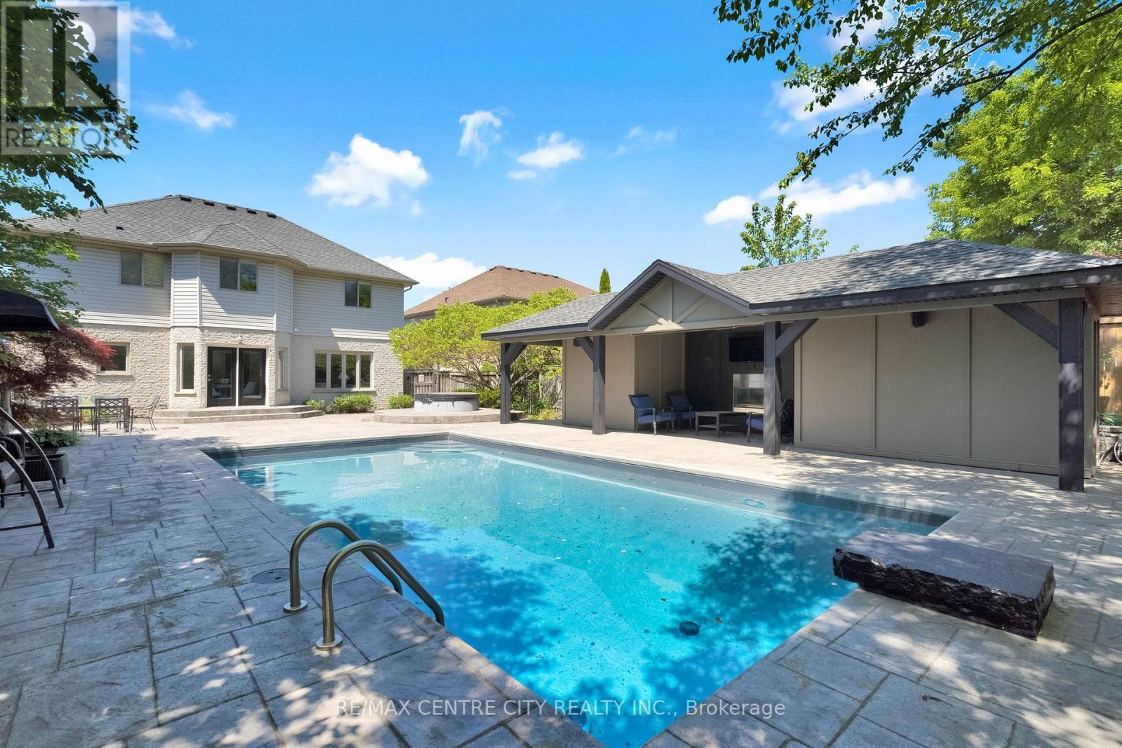 1027 Manchester Road, London North, Ontario  N6H 5J1 - Photo 34 - X13243594