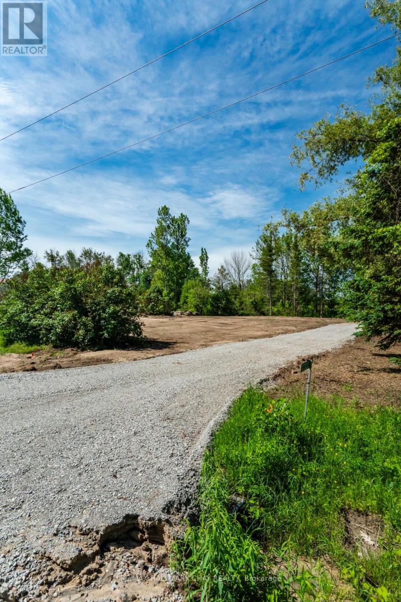 2322 North Orr Lake Road, Springwater, Ontario  L0L 1P0 - Photo 8 - S13441438