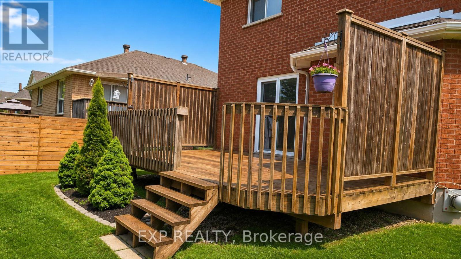 157 Livingstone Street W, Barrie, Ontario  L4N 7J7 - Photo 2 - S13441484