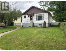 812 6 Street S, Lethbridge, Alberta