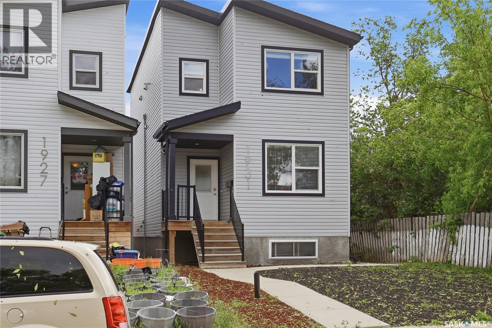 A & B 1931 Connaught Street, Regina, Saskatchewan S4T 4T6 - Photo 2 - SK039309