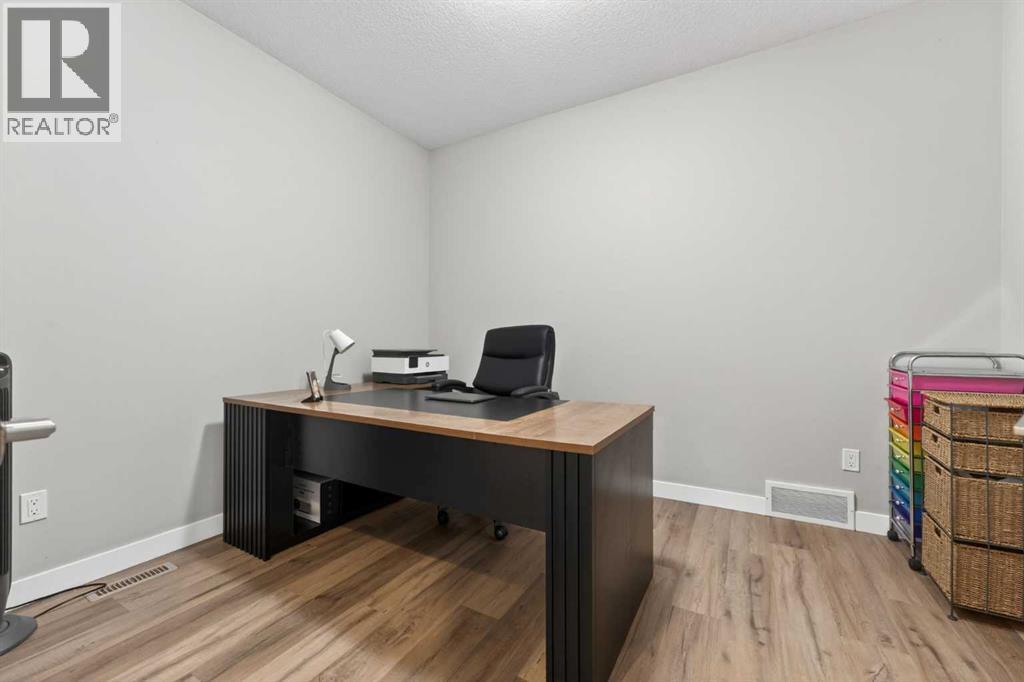 109 Kinniburgh Cove, Chestermere, Alberta  T1X 0Y6 - Photo 10 - A2317356