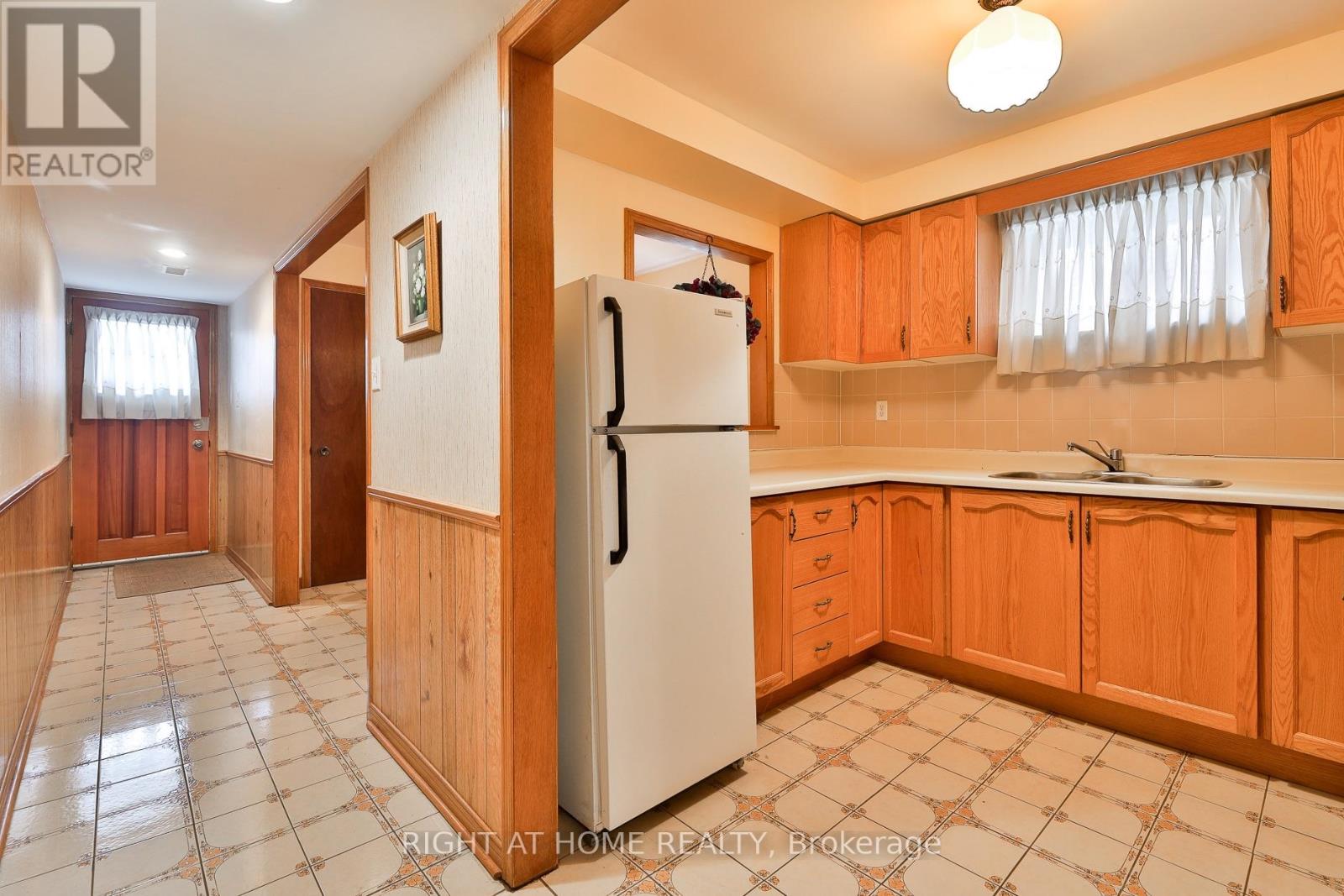 101 Benjamin Boake Trail, Toronto, Ontario  M3J 3C8 - Photo 18 - W13441410