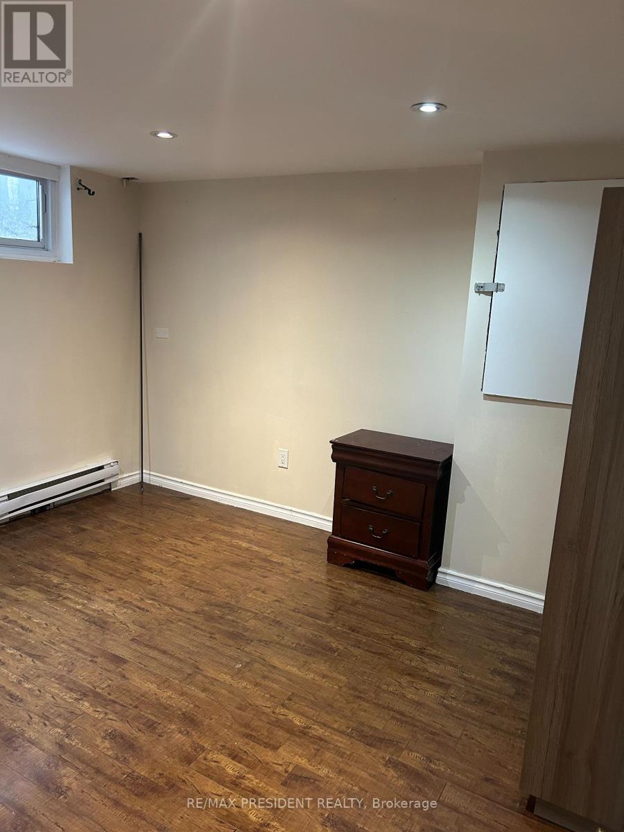 Basement - 20 Seguin Court, Toronto, Ontario  M9V 2C5 - Photo 5 - W13441432