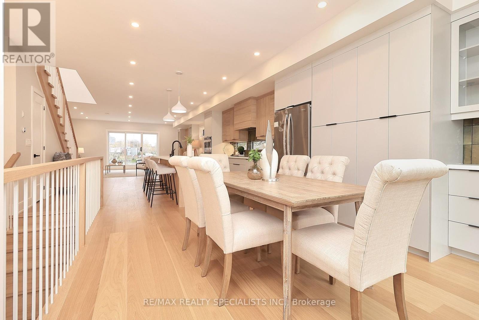 1048 Roosevelt Road, Mississauga, Ontario L5G 3Y8 - Photo 14 - W13441446
