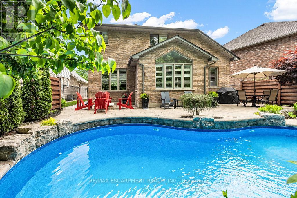 4176 Bianca Forest Drive, Burlington, Ontario  L7M 4L4 - Photo 28 - W13441476