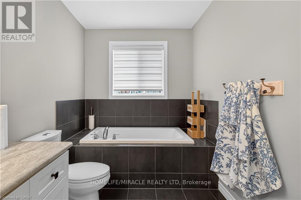 39 Everton Drive, Guelph, Ontario  N1E 0R9 - Photo 17 - X13060410