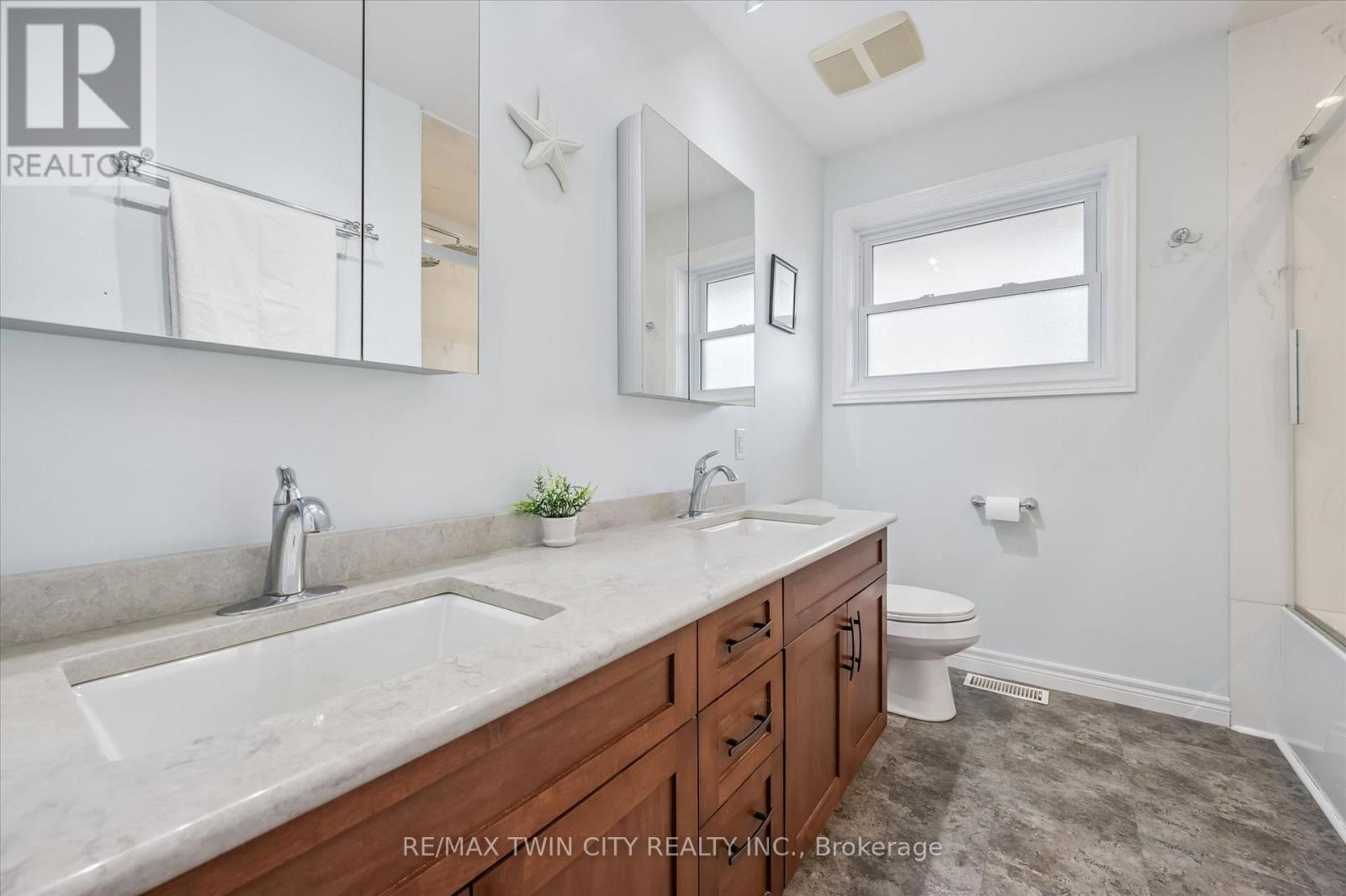 552 Greenbrook Drive, Kitchener, Ontario  N2M 4K6 - Photo 13 - X13441386