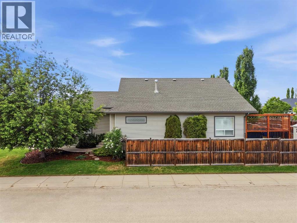 166 Lougheed Close, Red Deer, Alberta  T4R 3G7 - Photo 37 - A2319815