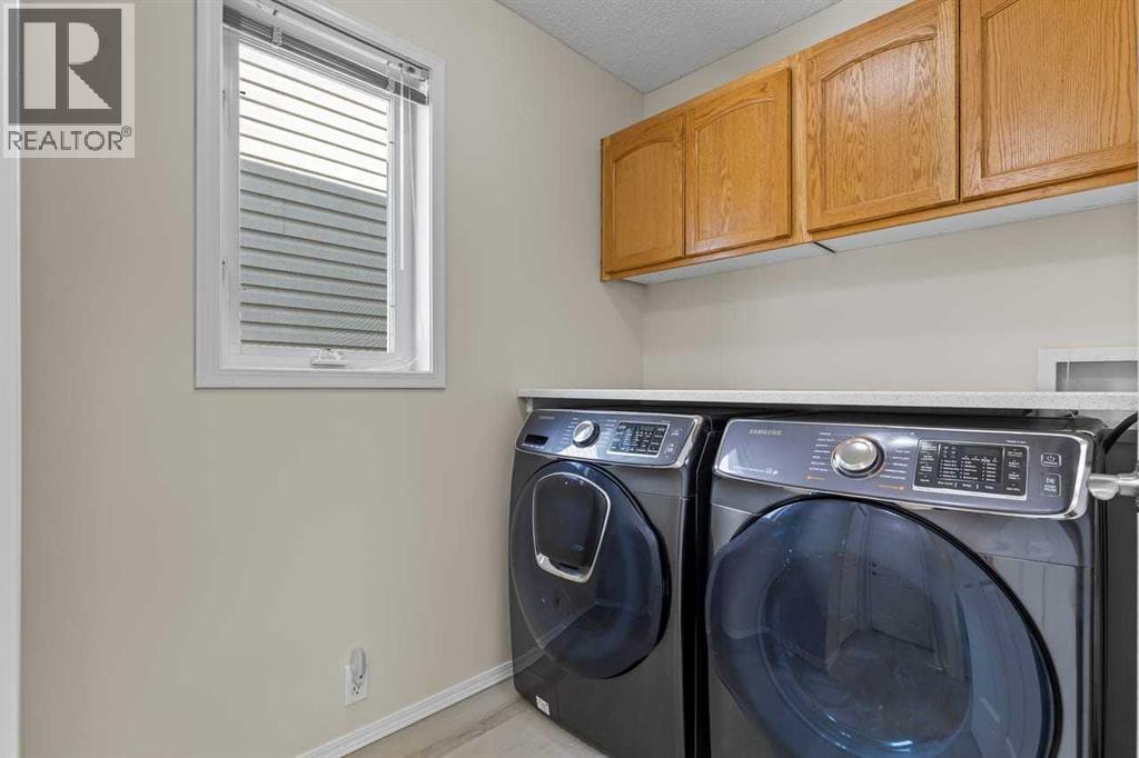 368 Sienna Park Drive SW, Calgary, Alberta  T3H 3K3 - Photo 23 - A2317144