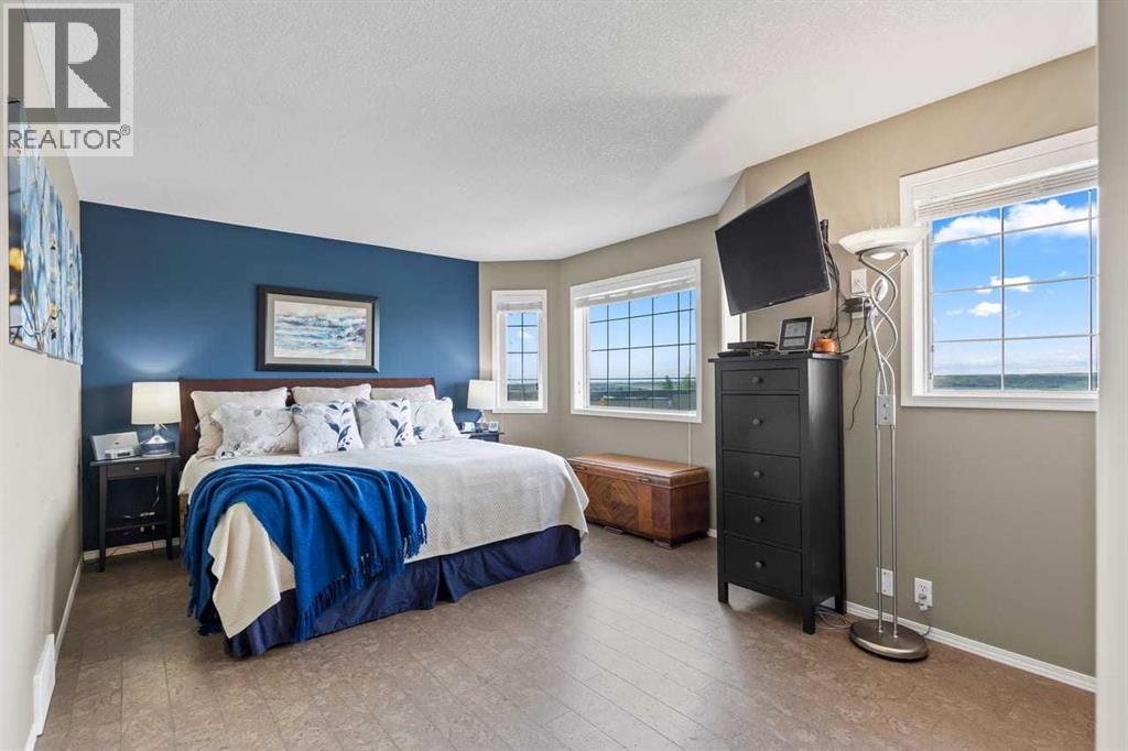 368 Sienna Park Drive SW, Calgary, Alberta  T3H 3K3 - Photo 26 - A2317144
