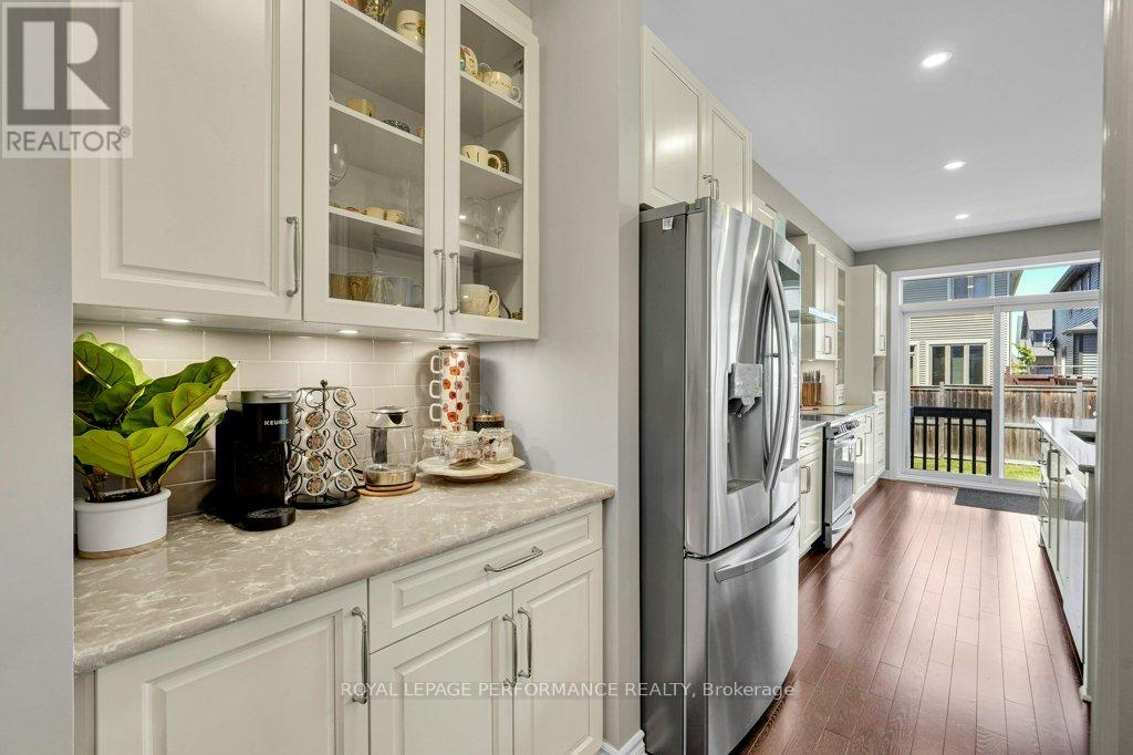 210 Trollius Way, Ottawa, Ontario  K1T 0R7 - Photo 18 - X13441534