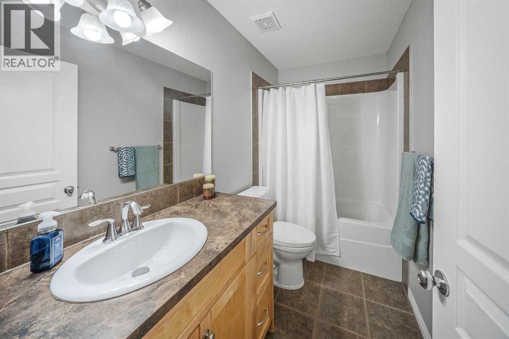 113 Canals Circle Sw, Airdrie, Alberta  T4B 3E8 - Photo 25 - A2319152