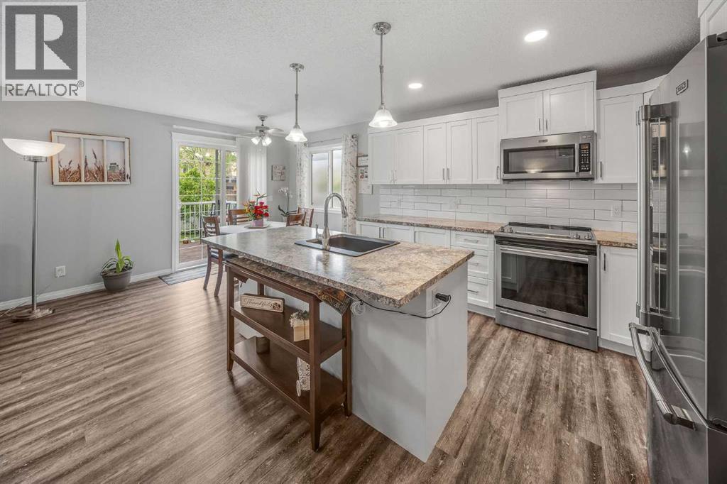113 Canals Circle Sw, Airdrie, Alberta  T4B 3E8 - Photo 5 - A2319152