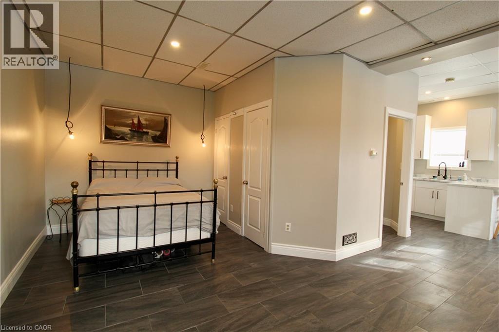 7 Beech Street, St. Catharines, Ontario  L2R 2B6 - Photo 11 - 40839182