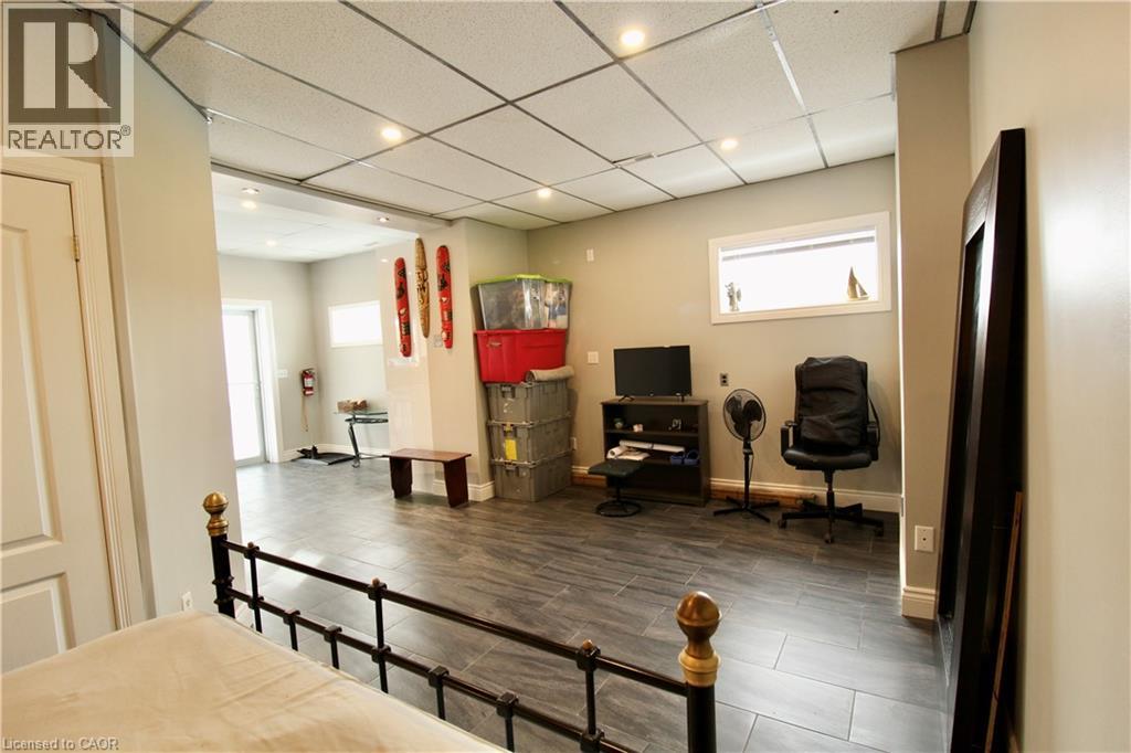 7 Beech Street, St. Catharines, Ontario  L2R 2B6 - Photo 8 - 40839182