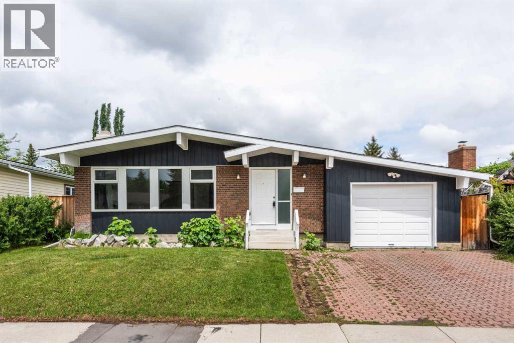 660 Queen Charlotte Drive SE, Calgary, Alberta  T2J 4T6 - Photo 1 - A2320552