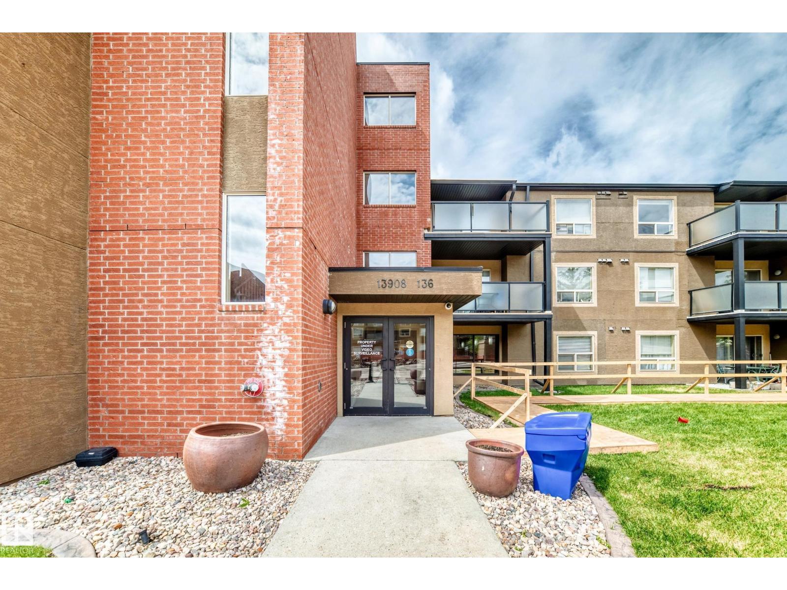 #318 13908 136 St NW, Edmonton, Alberta  T6V 1Y4 - Photo 2 - E4493624