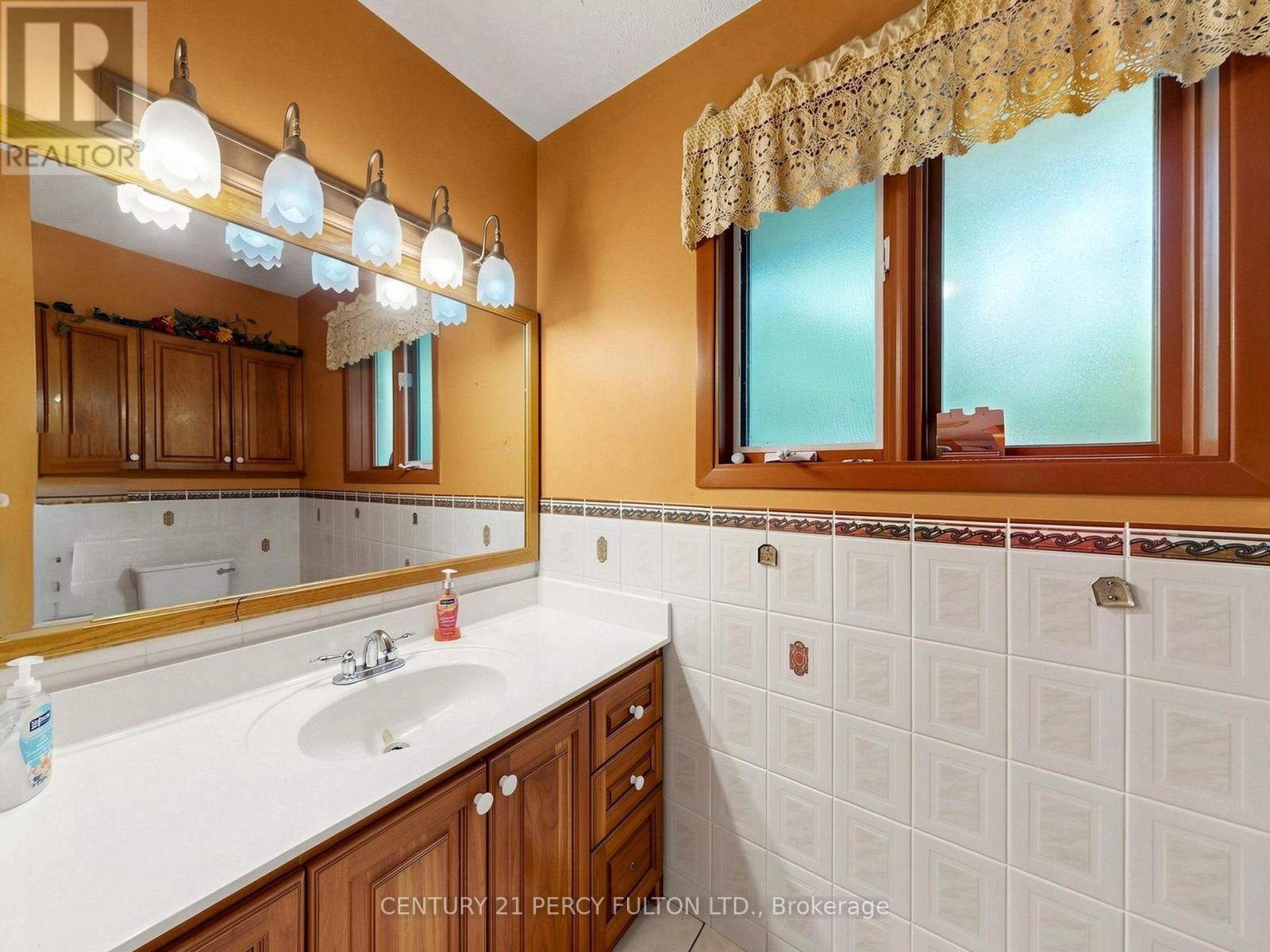 78 Allister Avenue, Toronto, Ontario  M1M 3L5 - Photo 19 - E13434702