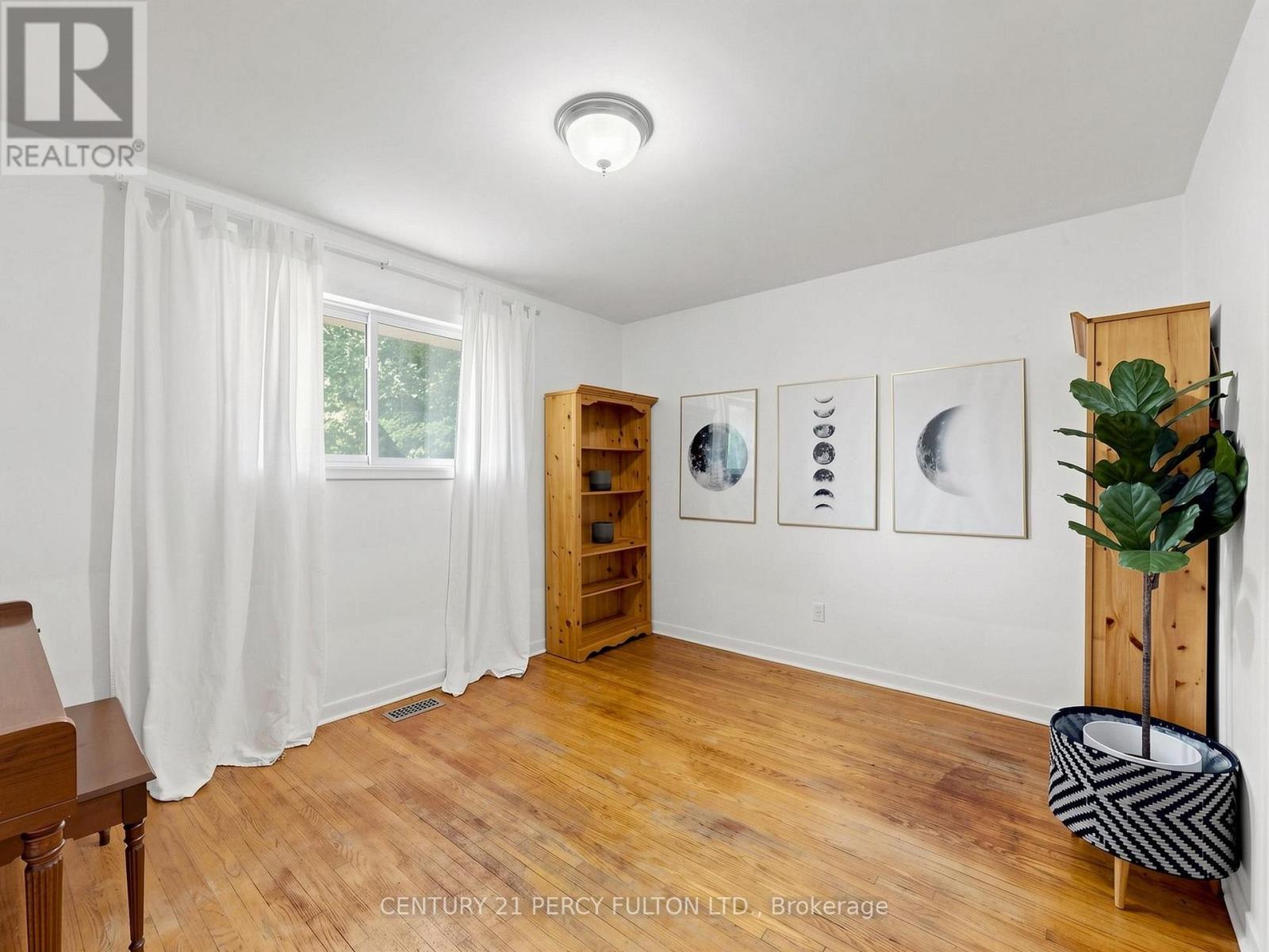 78 Allister Avenue, Toronto, Ontario  M1M 3L5 - Photo 15 - E13434702