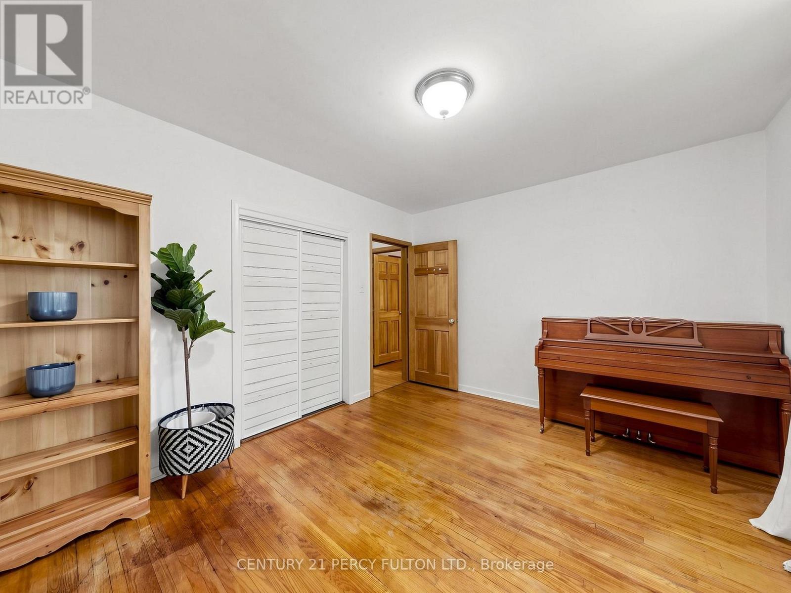 78 Allister Avenue, Toronto, Ontario  M1M 3L5 - Photo 16 - E13434702