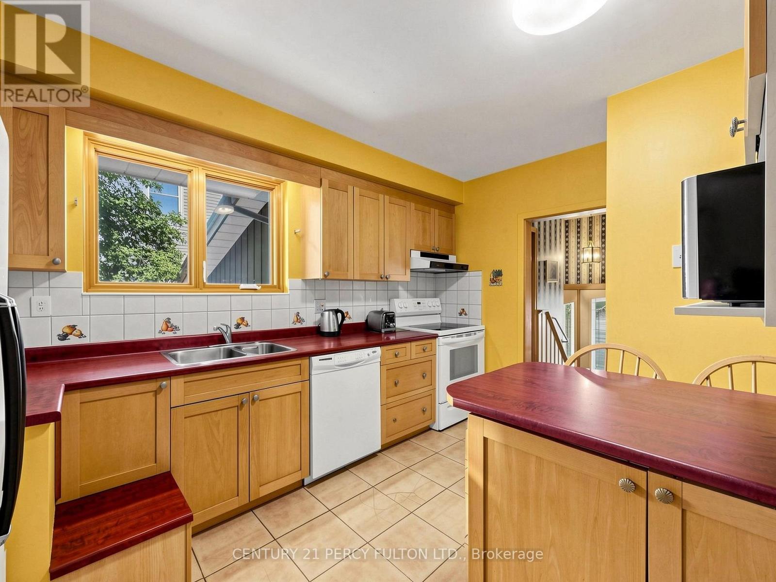 78 Allister Avenue, Toronto, Ontario  M1M 3L5 - Photo 8 - E13434702
