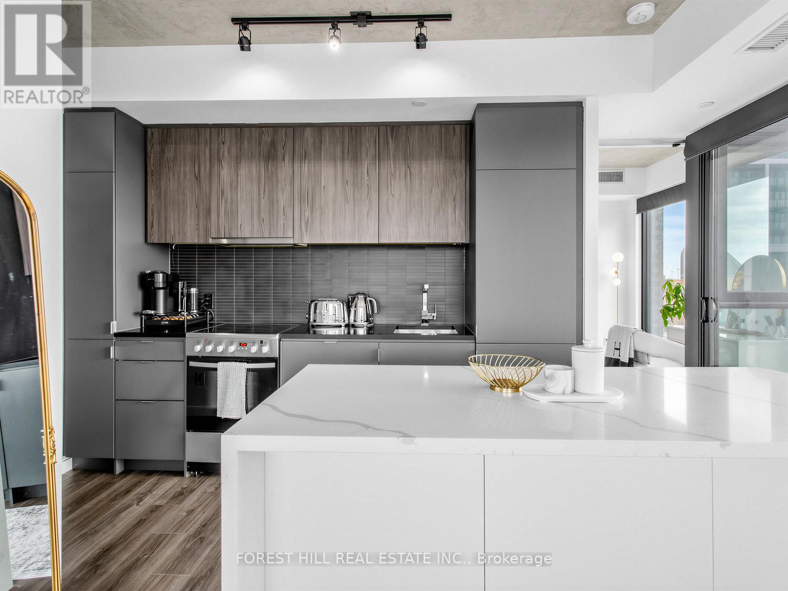519 - 7 Smith Crescent, Toronto, Ontario  M8Z 0G3 - Photo 8 - W13413582