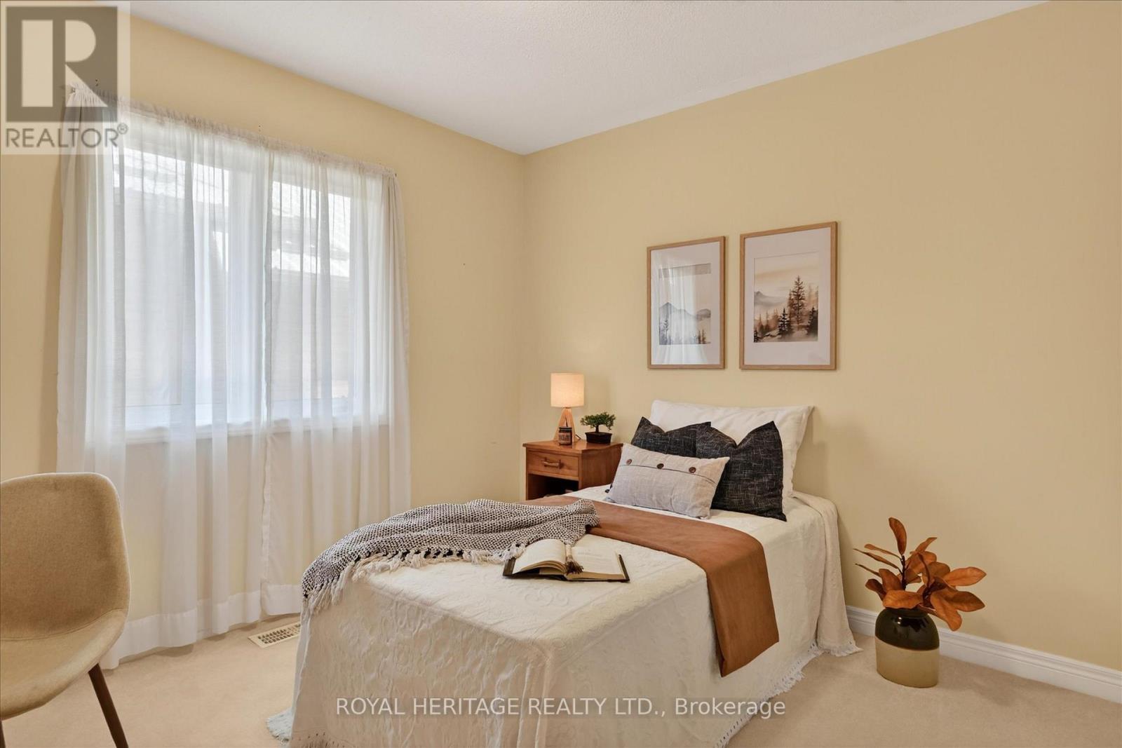 21 Eakins Crescent, Kawartha Lakes, Ontario  K9V 6J9 - Photo 26 - X13423106