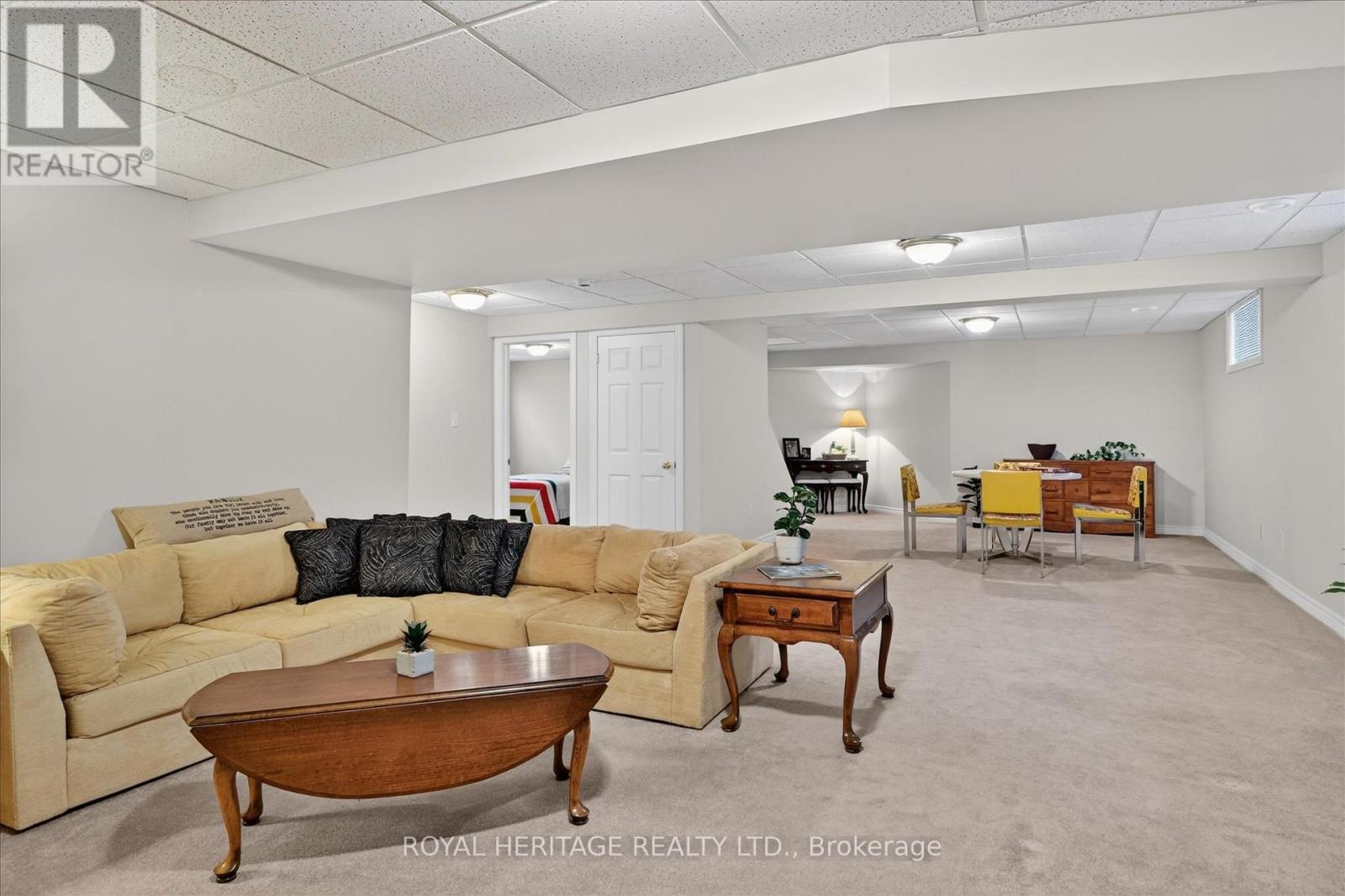 21 Eakins Crescent, Kawartha Lakes, Ontario  K9V 6J9 - Photo 34 - X13423106