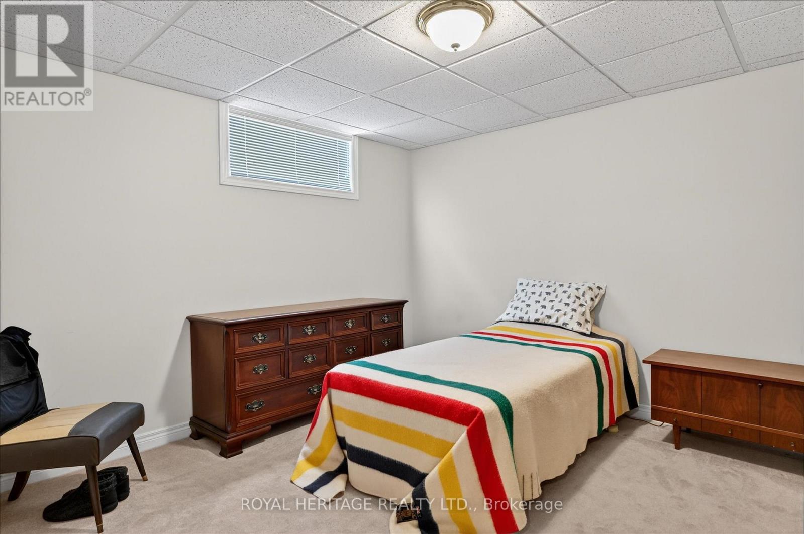 21 Eakins Crescent, Kawartha Lakes, Ontario  K9V 6J9 - Photo 36 - X13423106