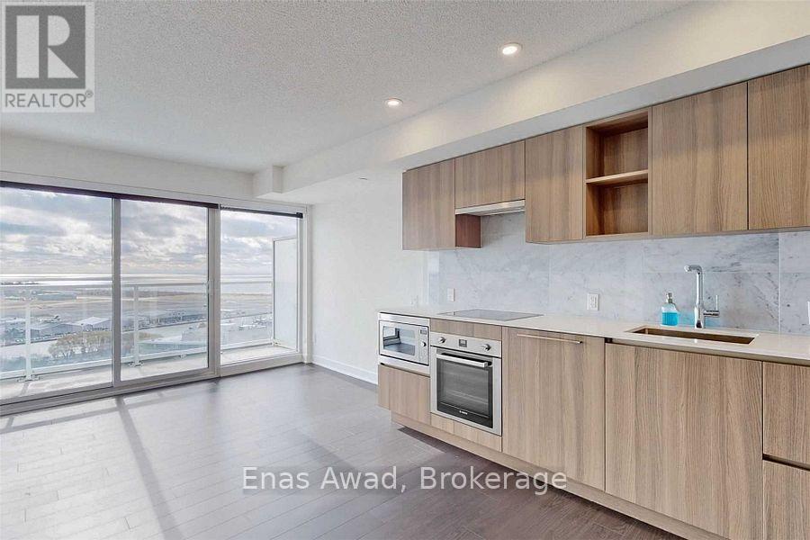 2901 - 17 BATHURST STREET, Toronto, Ontario