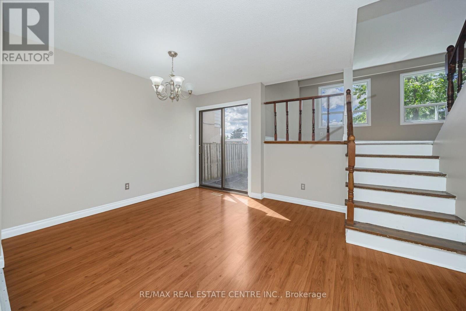 433 Hansen Road N, Brampton, Ontario  L6V 3P6 - Photo 15 - W13441520