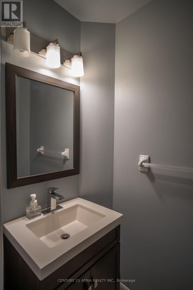 73 Walkerville Road, Markham, Ontario  L6B 1B6 - Photo 3 - N13441426