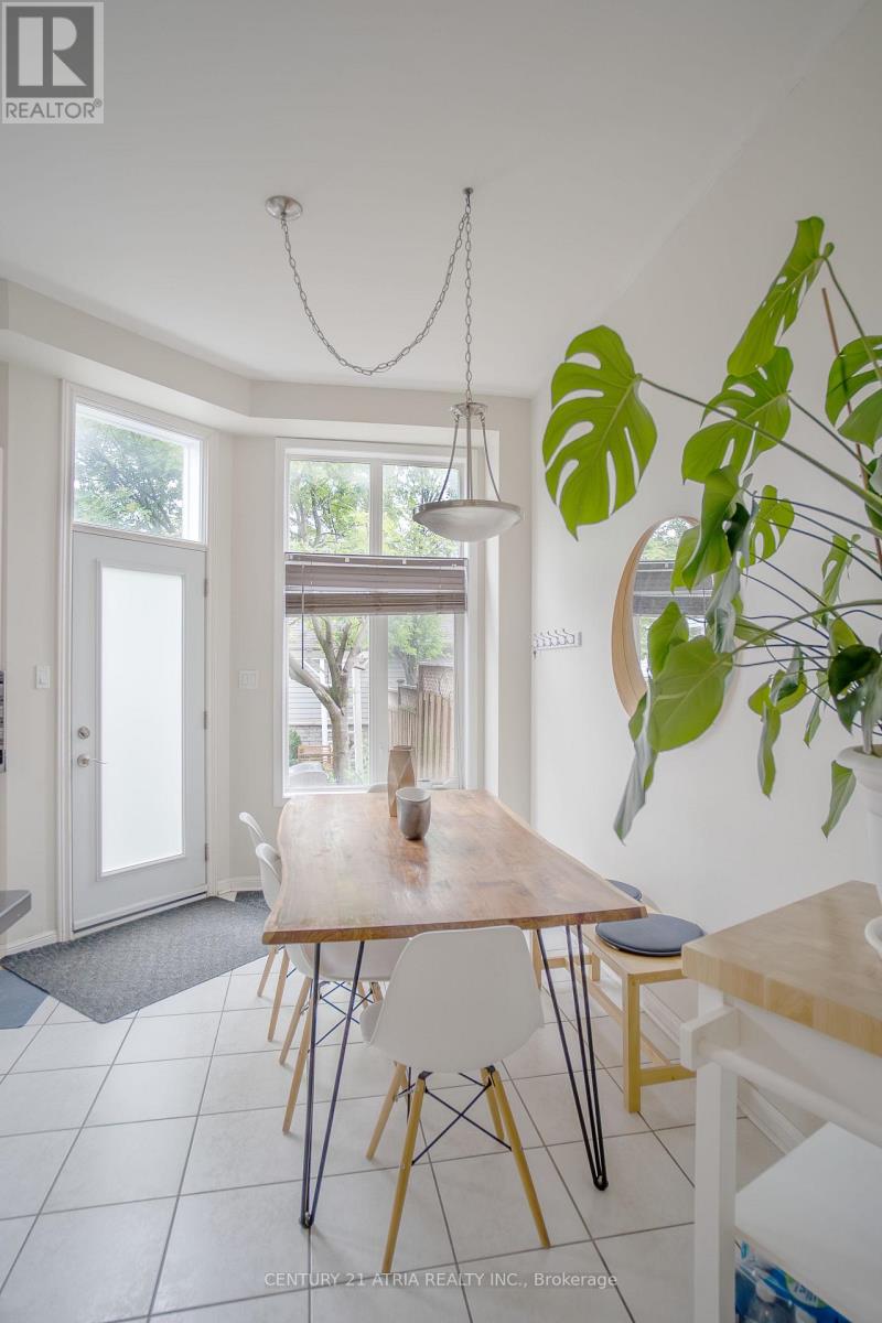 73 Walkerville Road, Markham, Ontario  L6B 1B6 - Photo 4 - N13441426