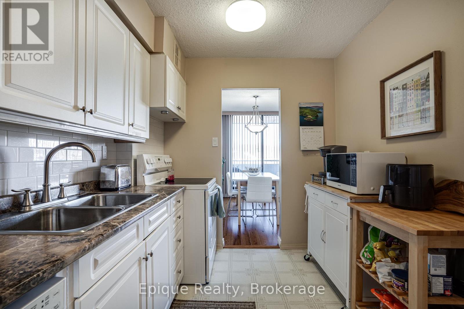 409 - 2055 Upper Middle Road, Burlington, Ontario  L7P 3P4 - Photo 6 - W12765824